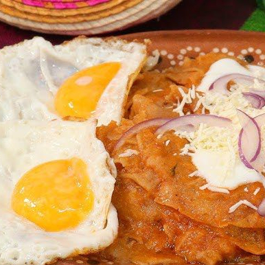 Chilaquiles con Huevo