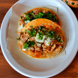 Taco de birria con queso