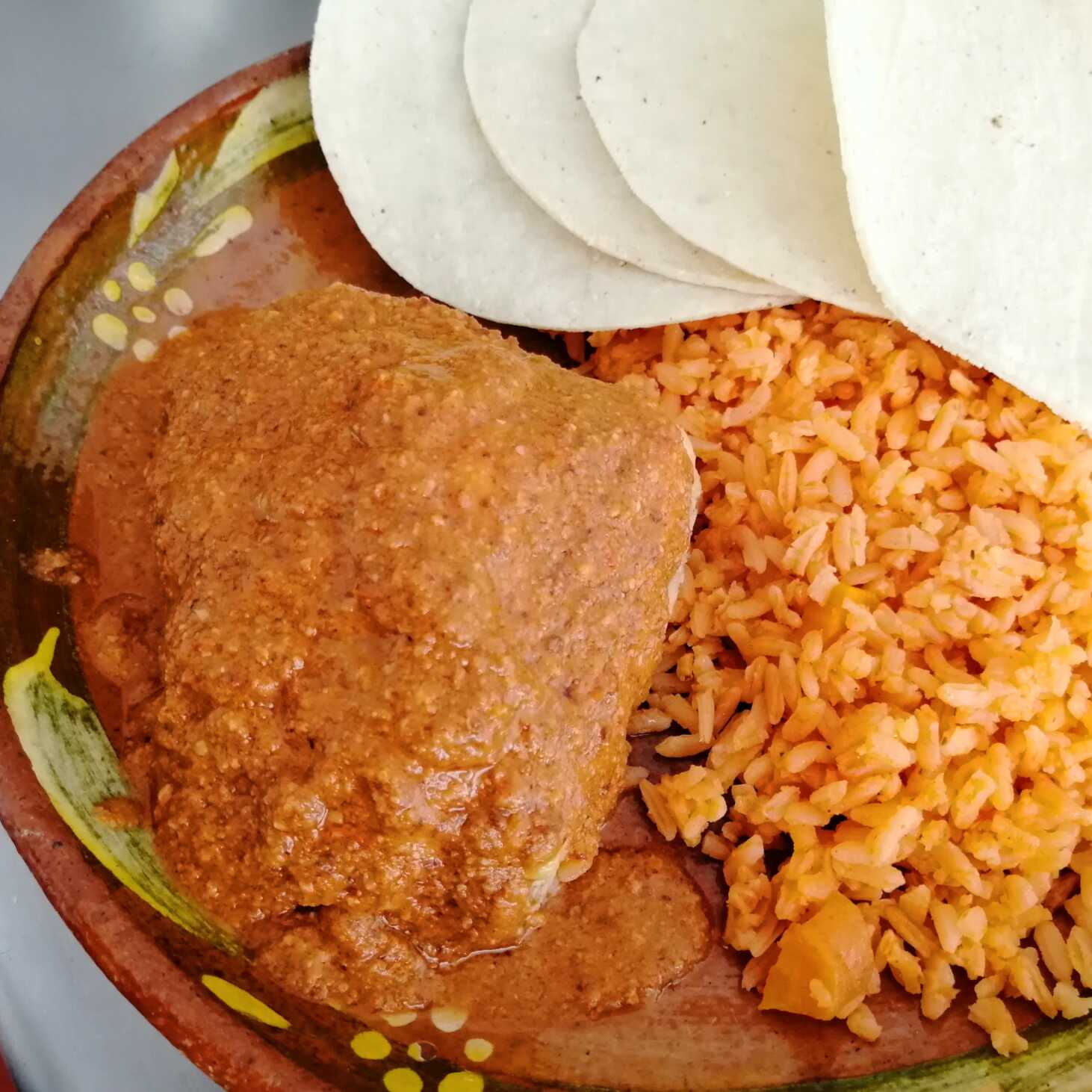Taco Acorazado de Pollo Encacahuatado