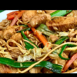 Tallarín con Pollo