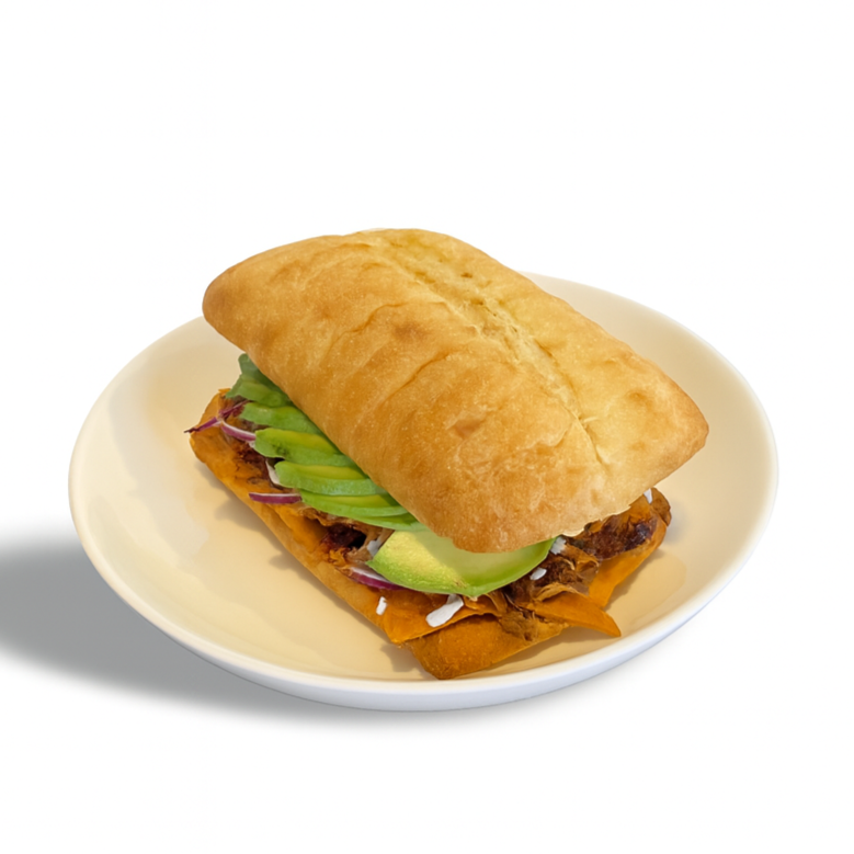 Torta de Chilaquiles Rojos
