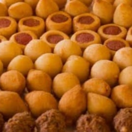 40 SALGADOS VÁRIOS FRITOS NA HORA.13G CADA