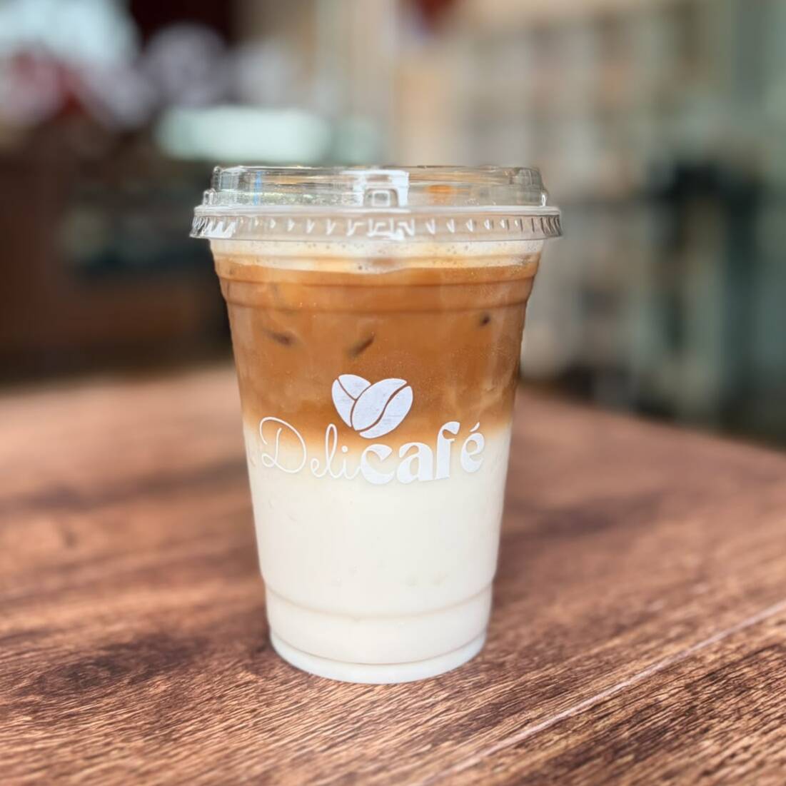 Iced Vainilla Latte (16oz)