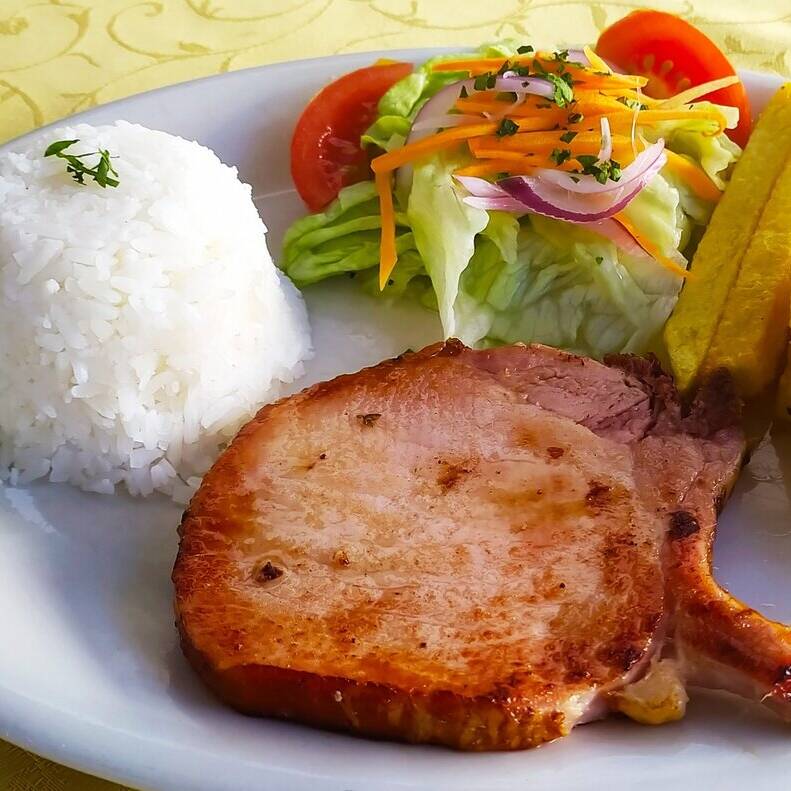 Chuleta Ahumada Asada (COMIDA COMPLETA)