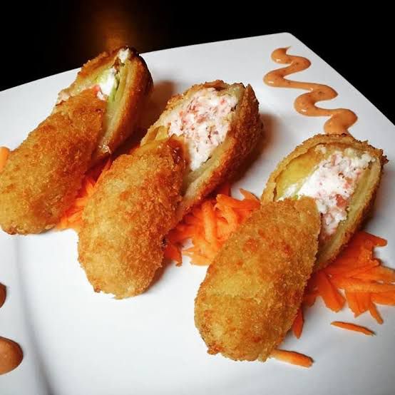 3 Chiles Rellenos
