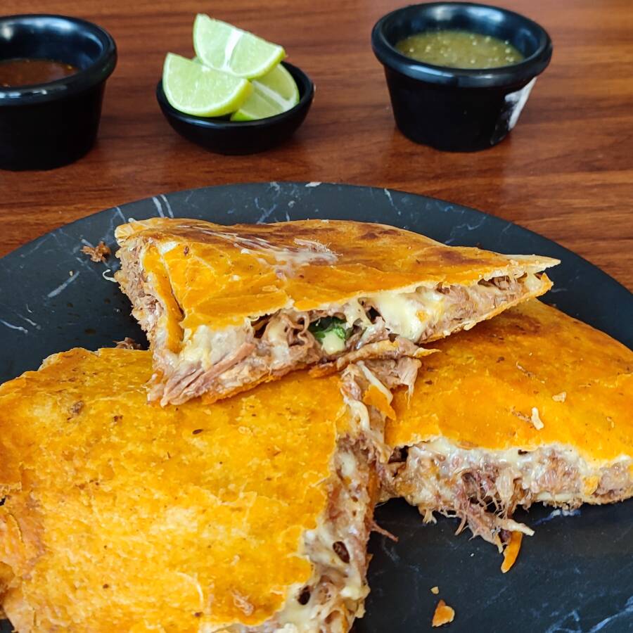 Rebanada pizza birria