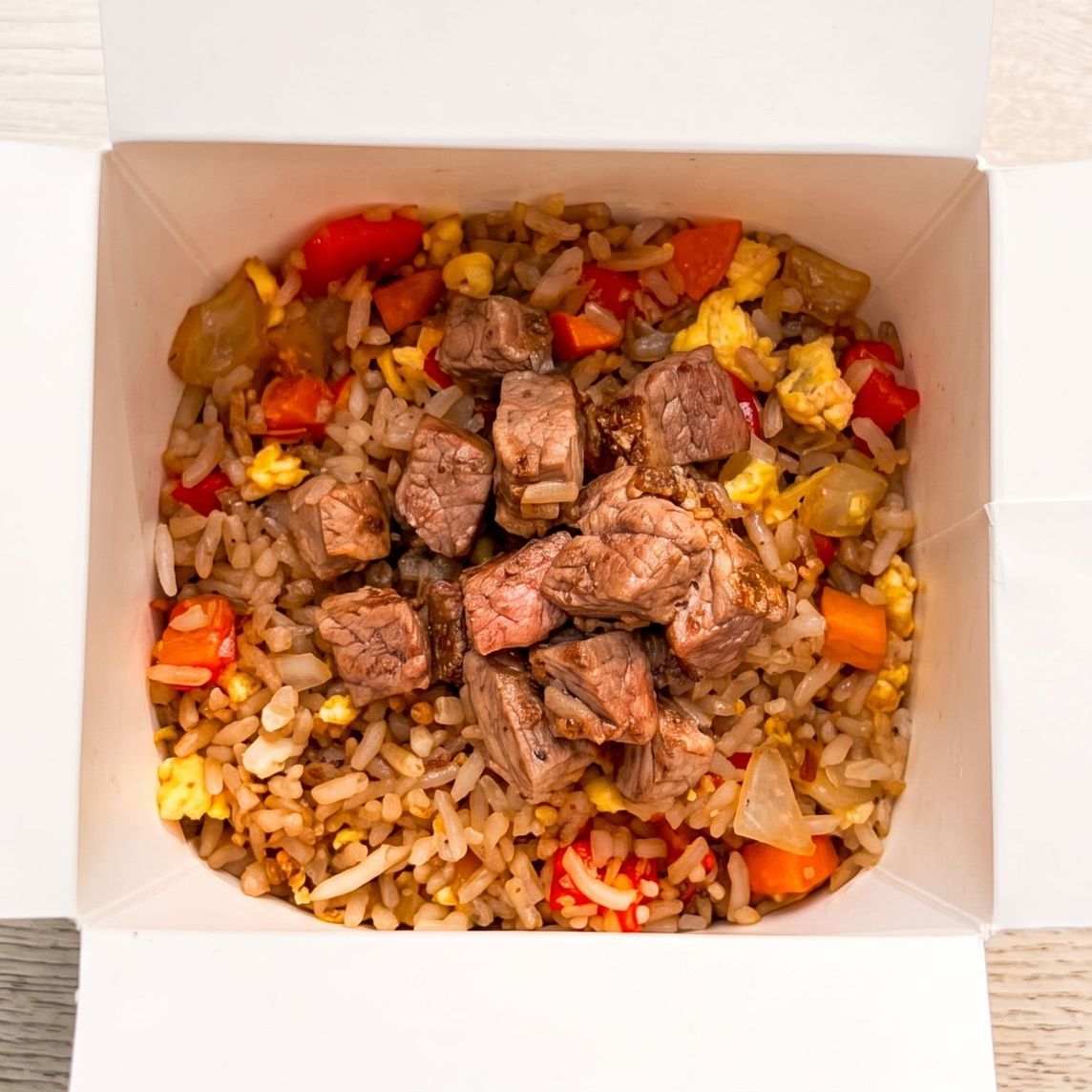Arroz frito con filete