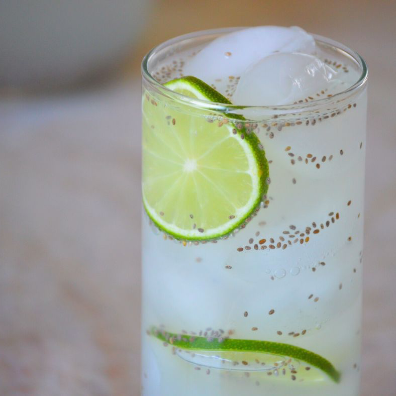 Agua del Día con Chía