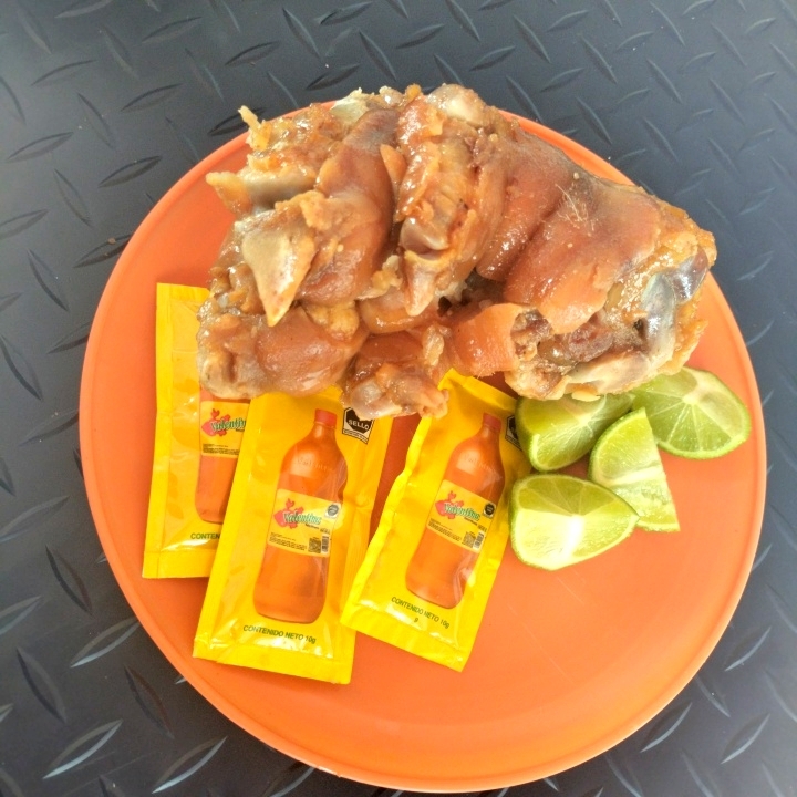 Manitas de Cerdo 1 Pza