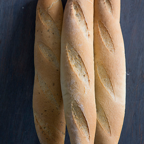 Pan Canilla ( Pan Baguette )