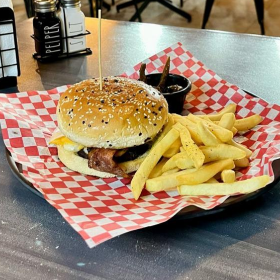 Hamburguesa de Pollo con Papas