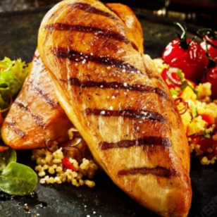 (Arroz, Feijão, farofa e salada de legumes)