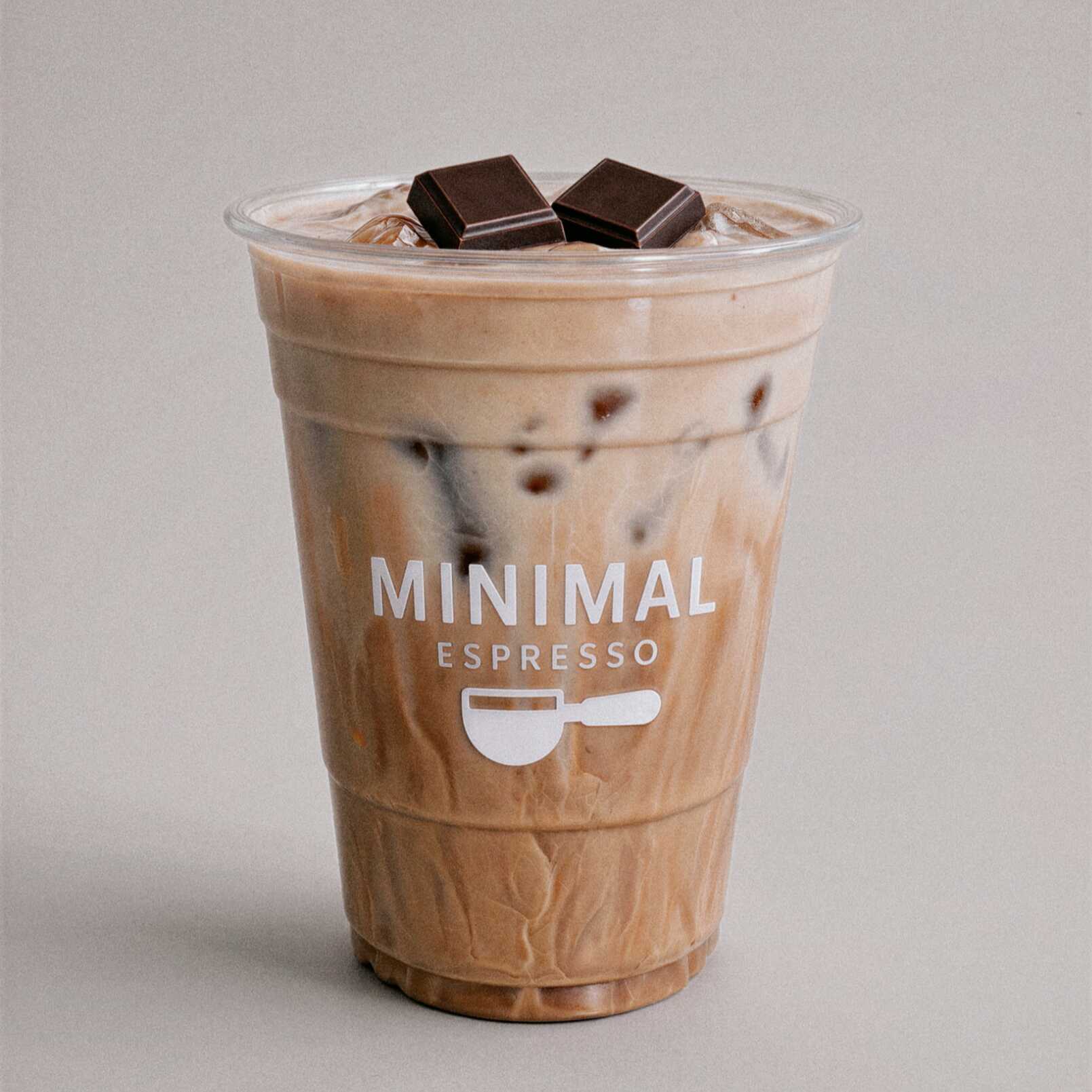 Latte Frío de Chocolate 16 Oz