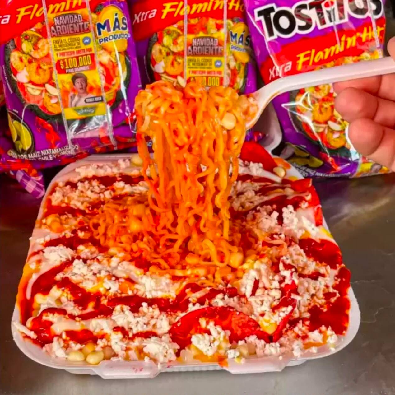 SUPER CHAROLA PREMIUM FAMILIAR MARUCHAN Y ELOTE