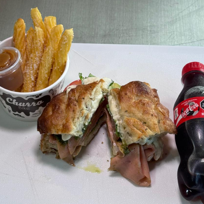 Combo Sandwich Mortadella de Pistacho