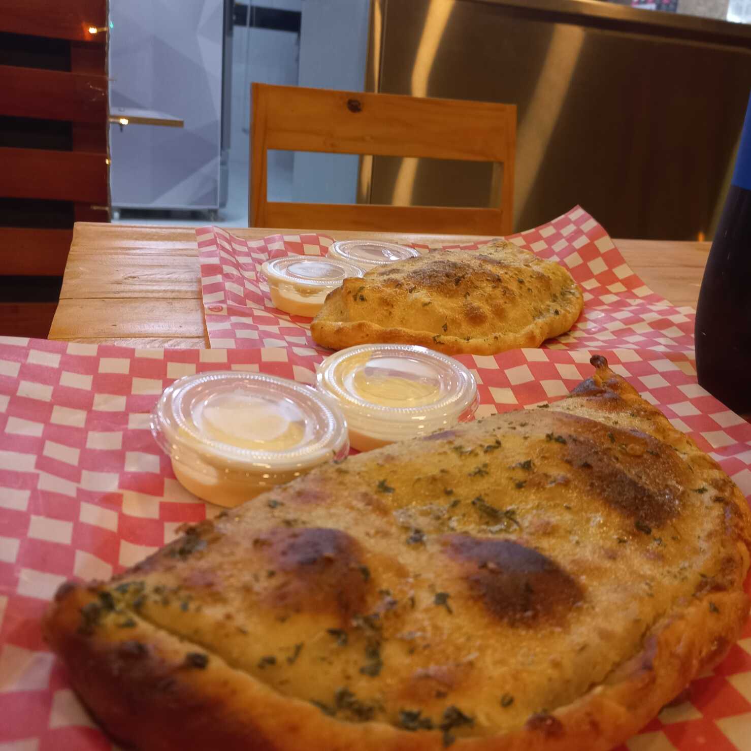 Combo 2 Calzone + Bebidas 400 Ml