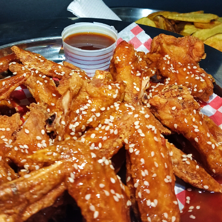 ! promoción! 8 Piezas de AlitasBBQ + Papas