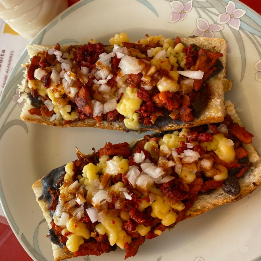 2 Molletes