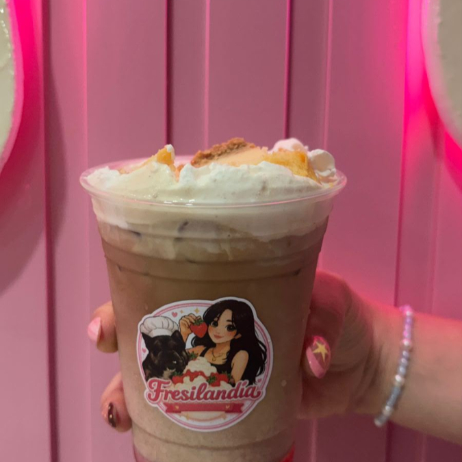 COCOA CHEESECAKE STRAWBERRY MILK