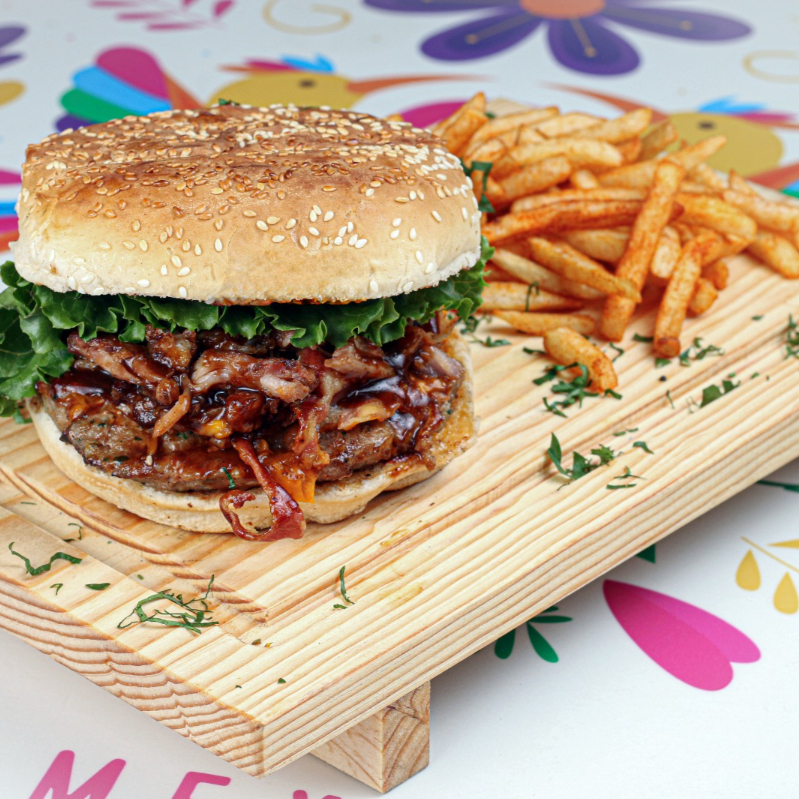 Hamburguesa a la BBQ