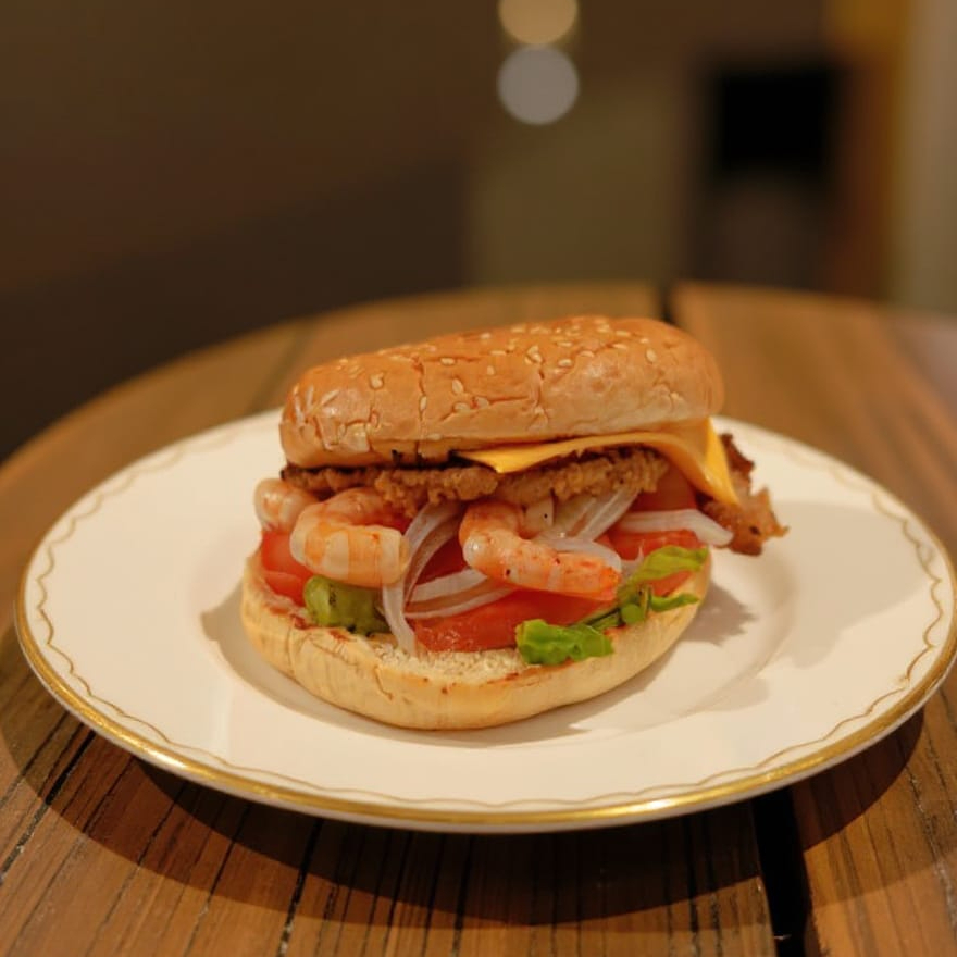 MAR Y TIERRA BURGUER