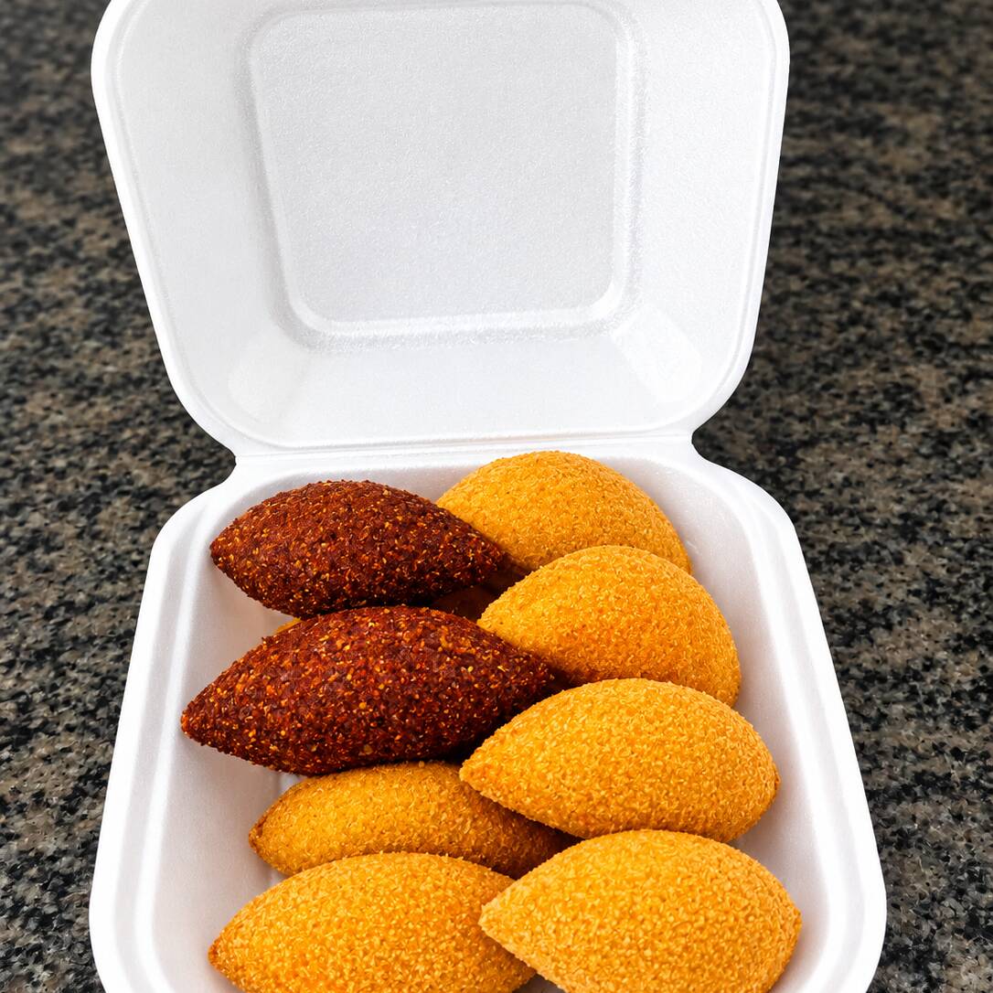 Sabores disponíveis:
*coxinha frango *risole milho verde Risole de pizza
* risole de carne *Enr.salsicha *quibe de carne