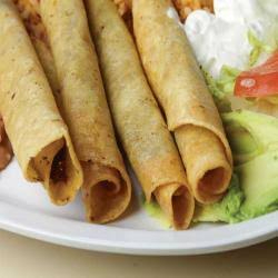 Orden de 8 Tacos de Papa (SIN PREPARAR)