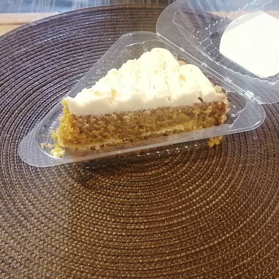 REBANADA DE PASTEL DE ZANAHORIA MR