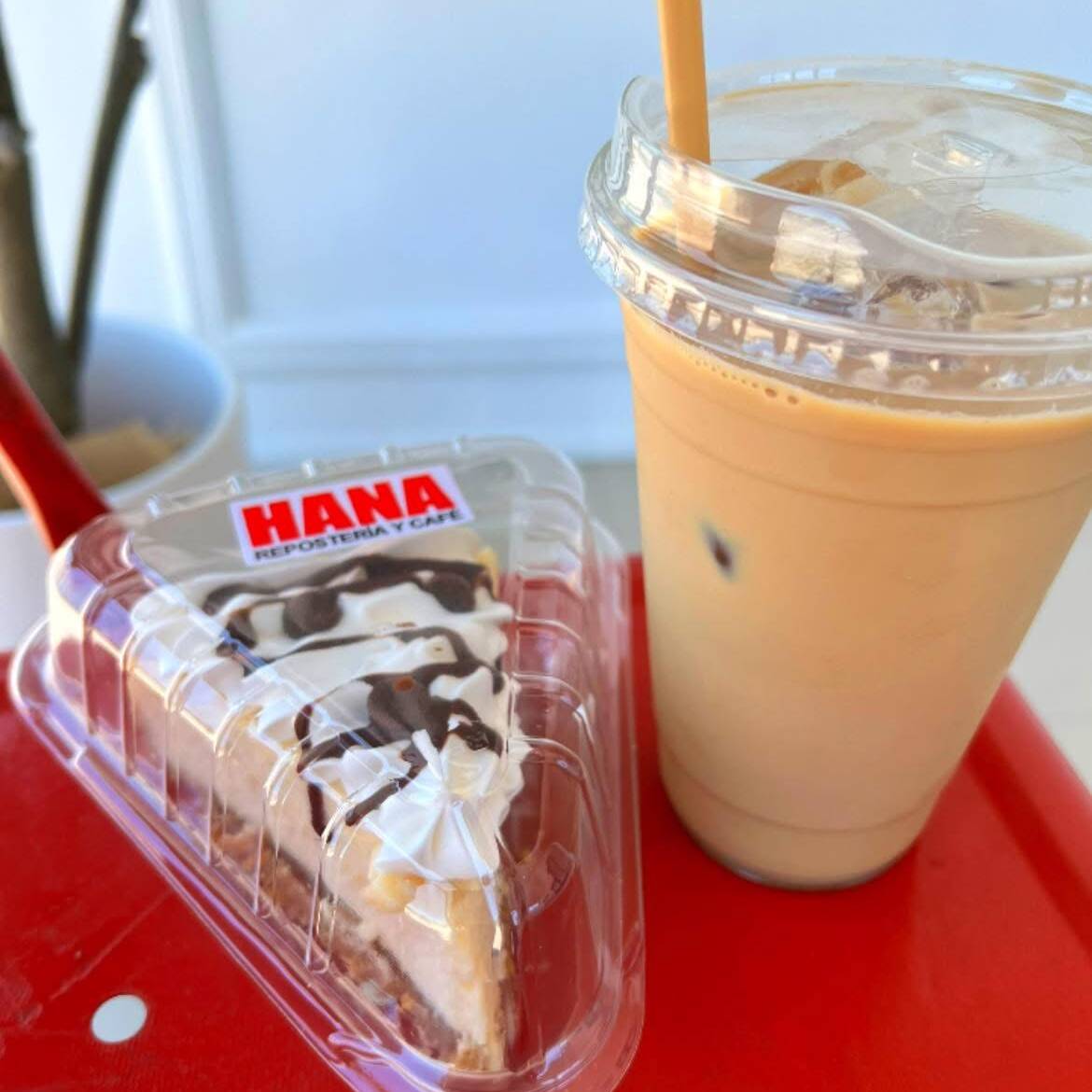 Latte Helado Vainilla y Cheesecake