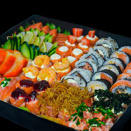 Uramaki Filafelphia 6 und Gunkan Framboesa 4 und Gunkan Ebi 4 und Gunkan Tasty 4 und Gunkan Morango 4 und Niguiri Salmão Roasted 4 und Sashimi Prego Defumado 4 Sashimi Peixe Branco 4 und Sashimi Salmão 4 und Skin Roll Especial 6 und Gunkan Couve Roasted 4 und Gunkan Salmão Roasted Especial 4 und Futomaki Ebi 6 und Gunkan Roasted Crisps batata doce 4 und ‼️Nosso combinado de 60 peças é enviado em duas caixas de 30 peças cada. Essas caixas vão na mesma sacola.‼️‼️Os pedidos acompanham: 01 hashi, shoyu