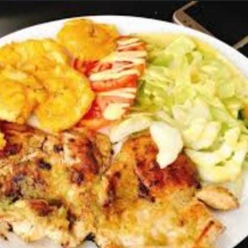 Pechuga Asada Patacón o Papas