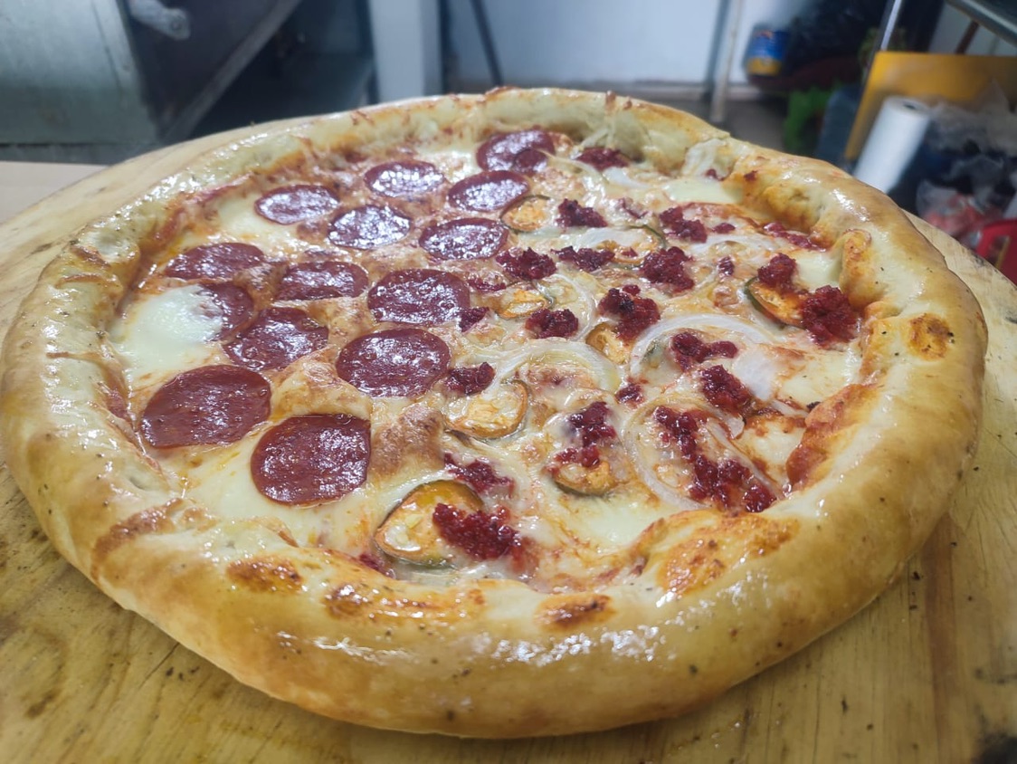 Pizza Grande de Peperoni con doble queso