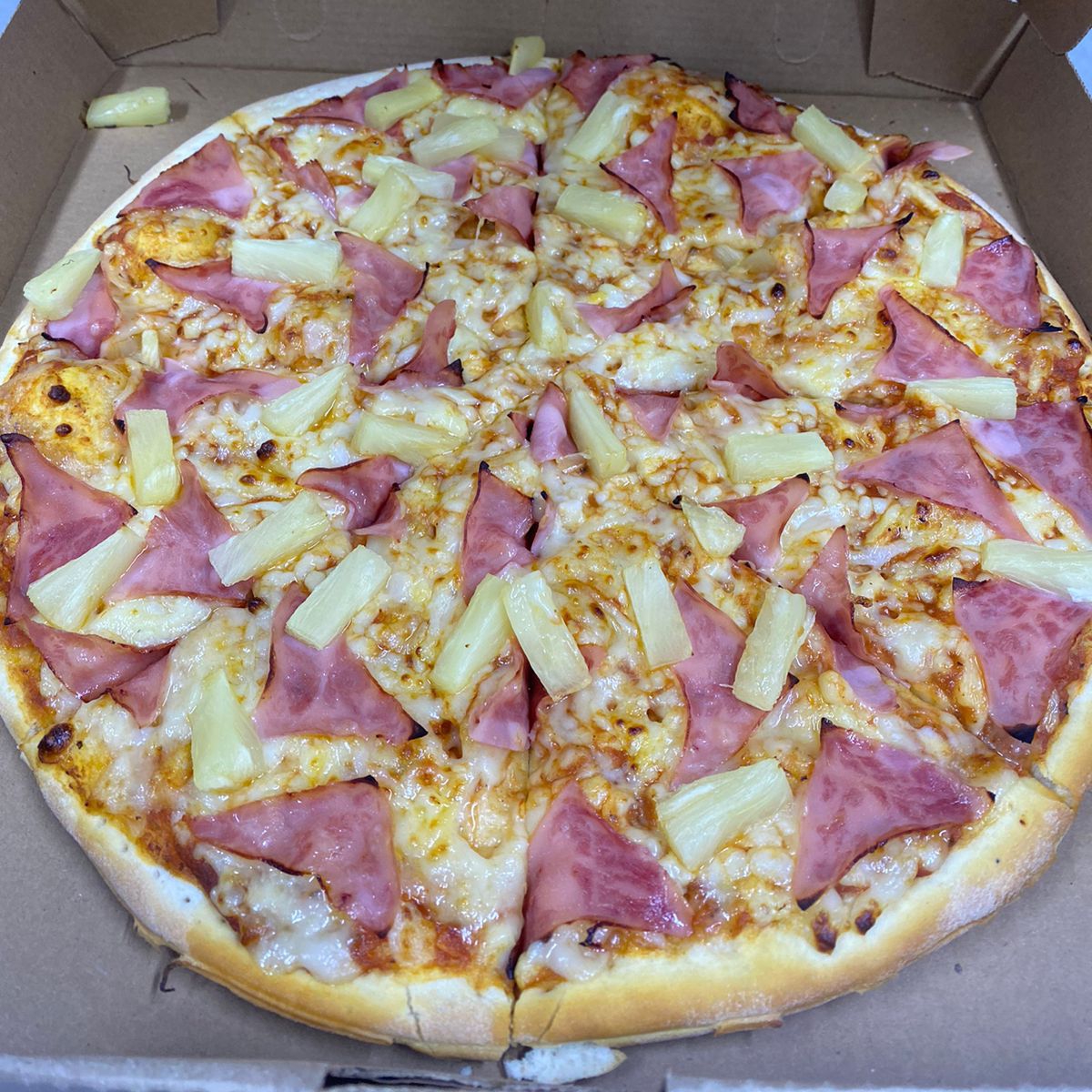 Pizza Hawaiana