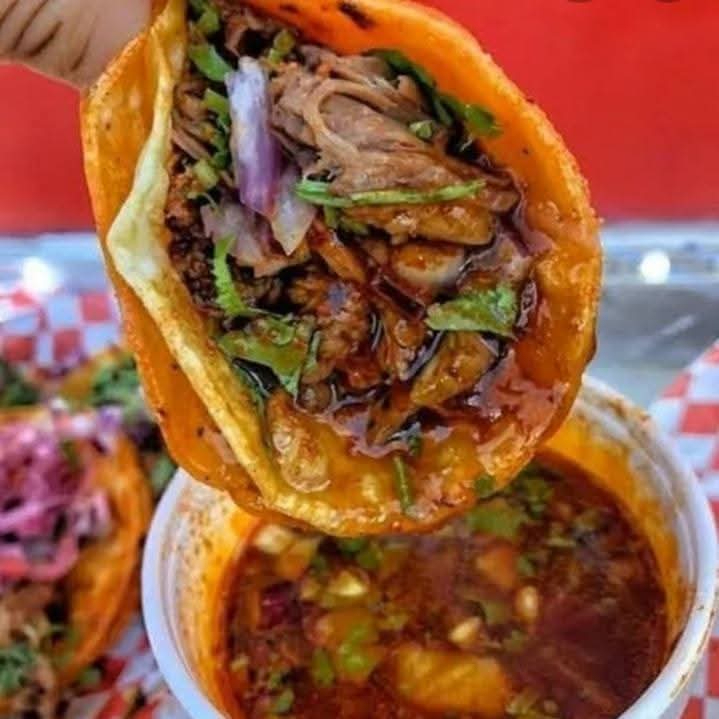 TACO DE BIRRIA