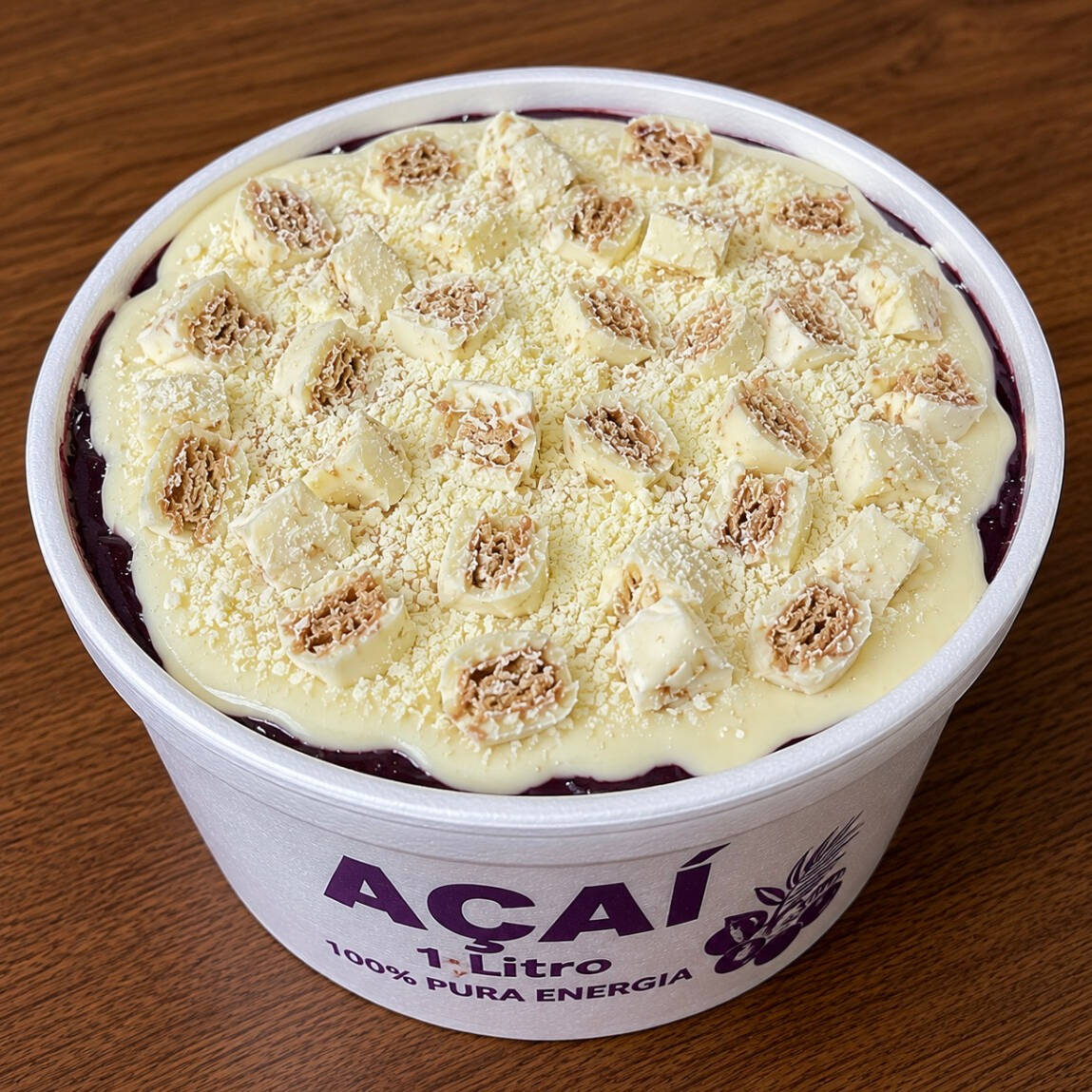 OURO BRANCO E CREME NINHO POR CIMA. LEITE CONDENSADO E LEITE EM PÓ POR BAIXO.