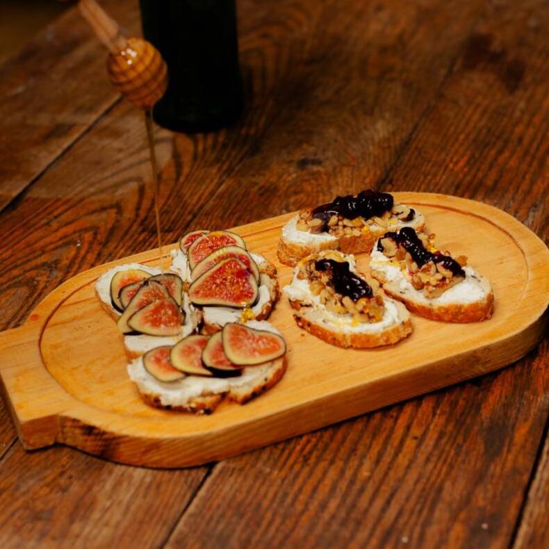Montaditos de Queso de Cabra