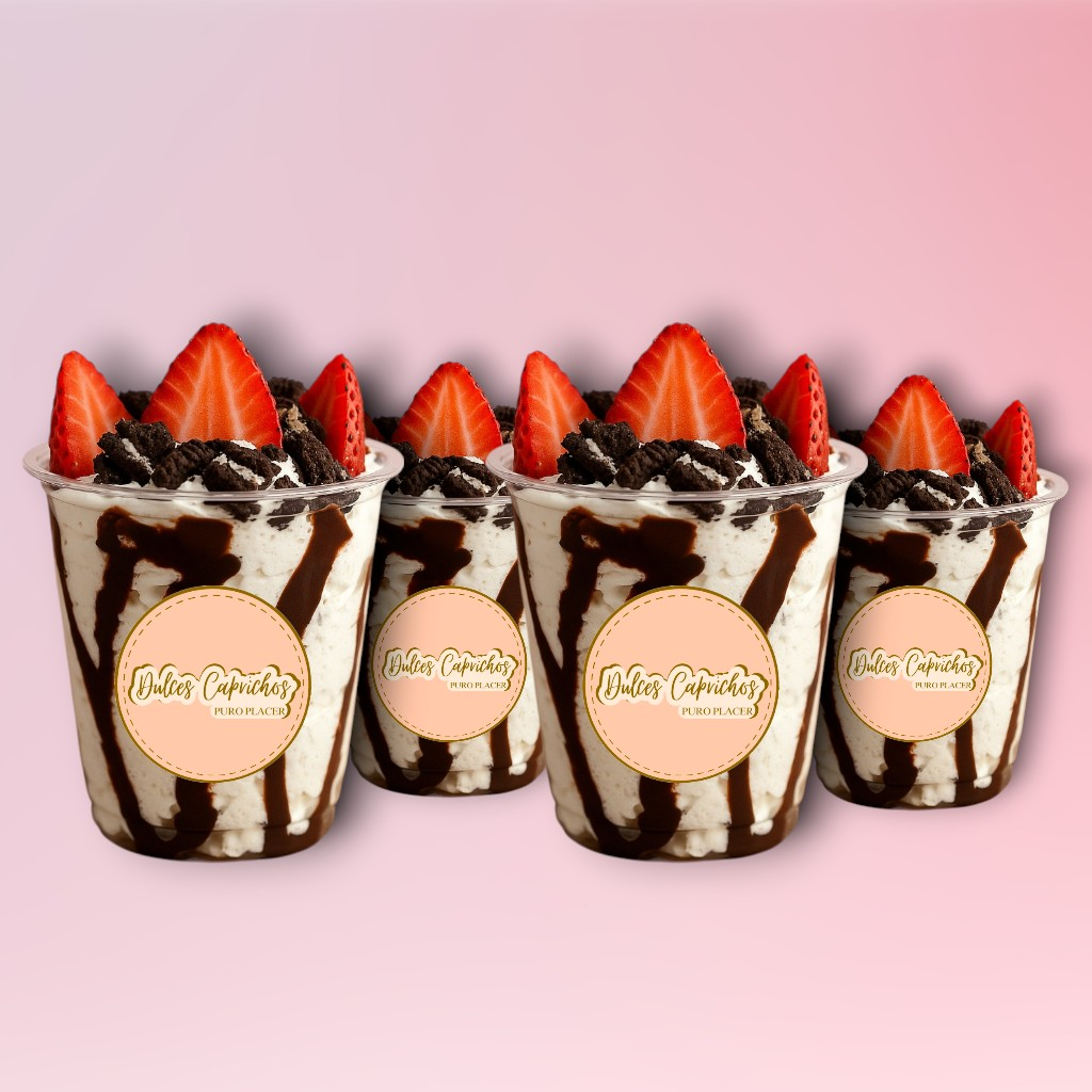 Supercombo de 4 Fresas 9 Oz + Topping de OREO
