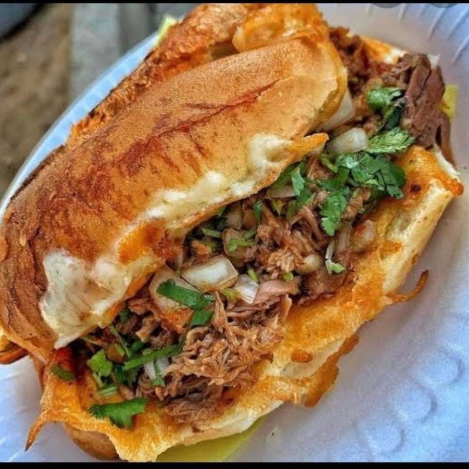 Torta Birria