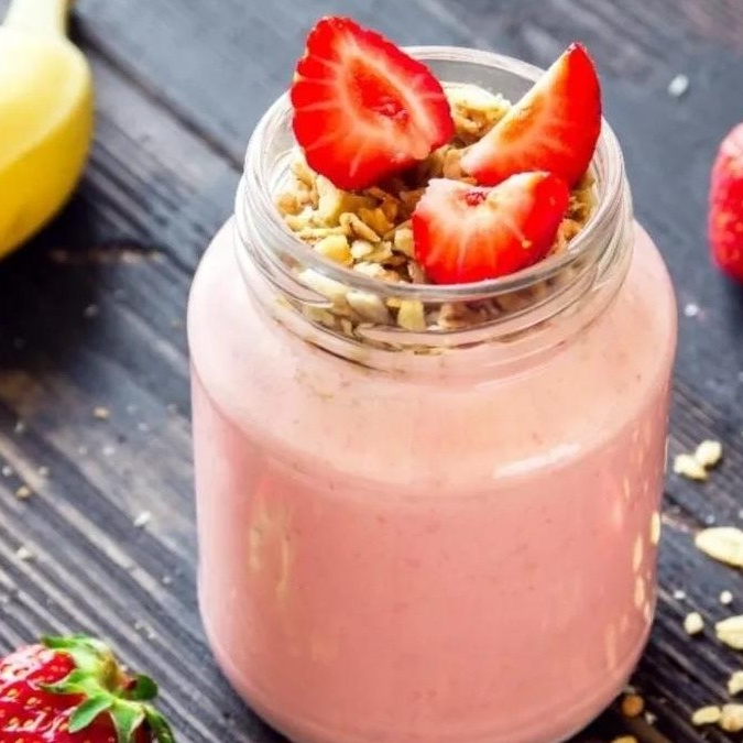 Licuado de Fresas con Platano y Avena 1L