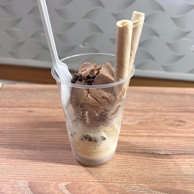 Vasito De con 2 Bolas de helado