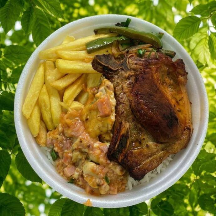 Acompanha: Arroz, feijão, batata frita e quibebe de abóbora
Salada Separada ♥