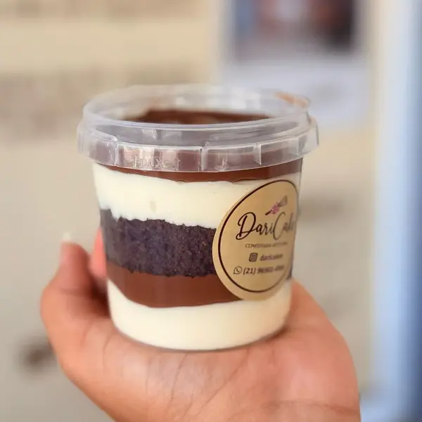 O queridinho na versão Torta no pote, com nosso Magnífico Creme de Ninho, intercalado com bolo de chocolate ao leite bem fofinho e muita Nutella.