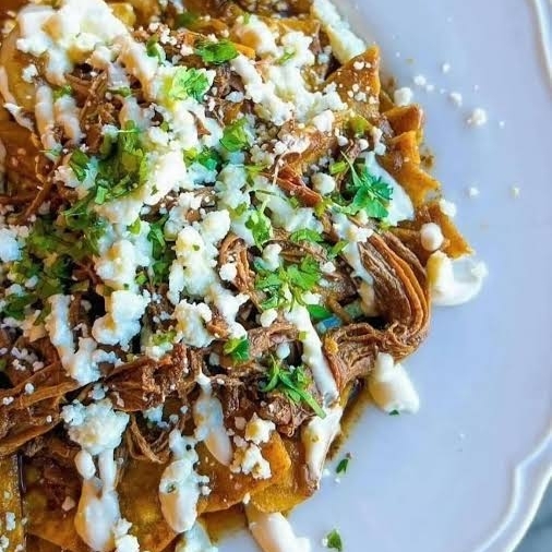 Chilaquiles con Birria