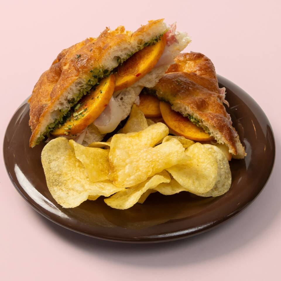 Focaccia Durazno y Provolone