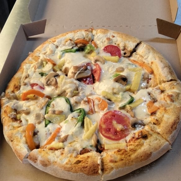 Pizza Mediana con Orilla de Queso