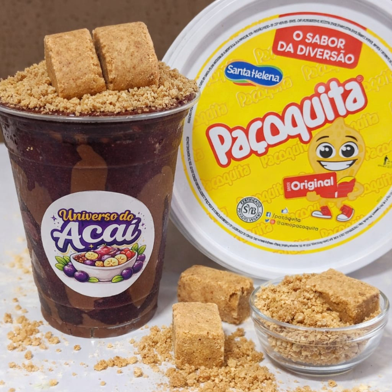Açaí tradicional na medida, acompanhado por muito creme de avelã e farofa de paçoca crocante. O diferencial? Nosso copo é decorado com uma borda de creme de avelã e paçoca. É para comer com os olhos e se apaixonar!