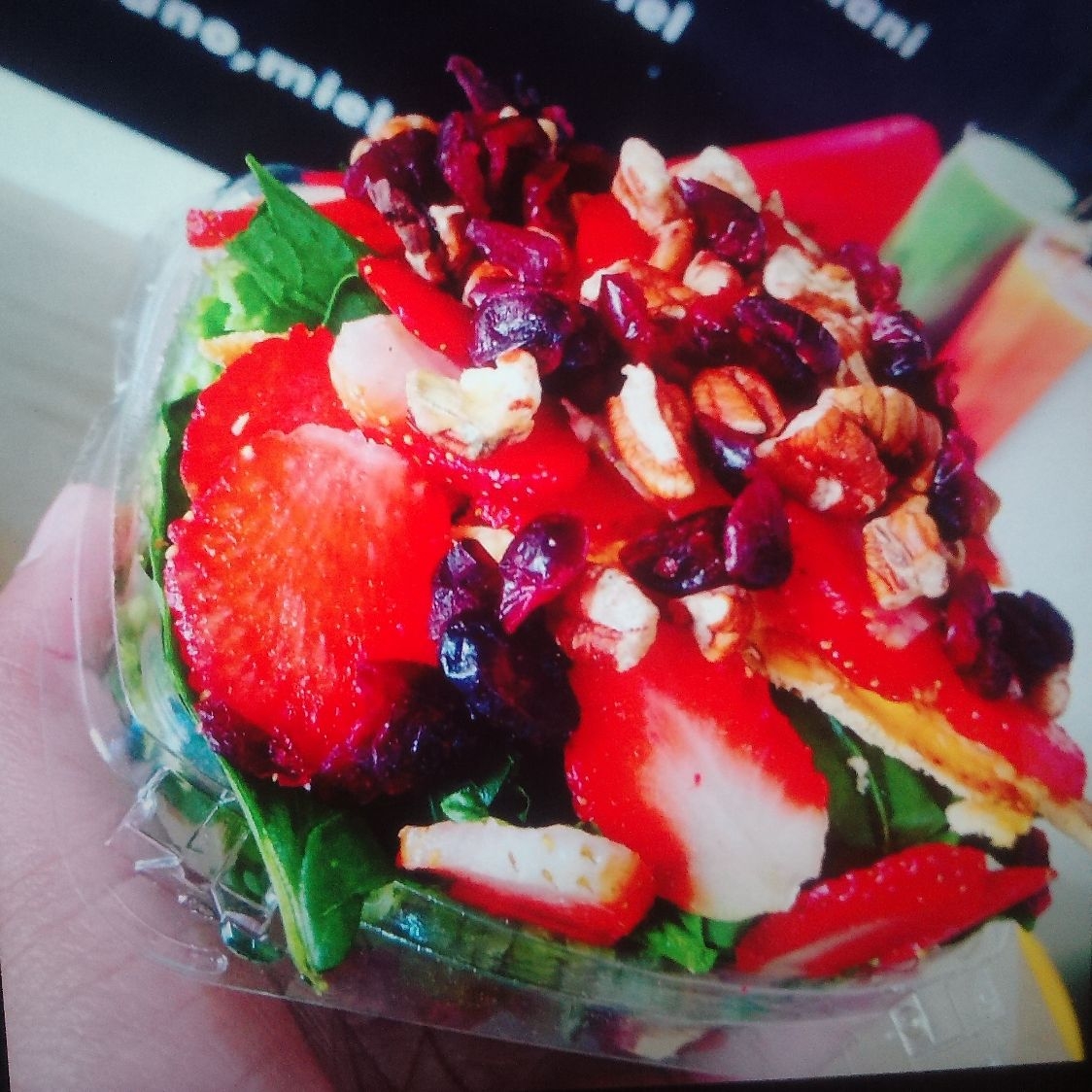 Ensalada Frutos Rojos