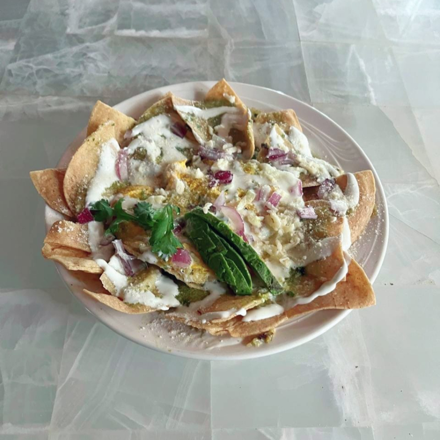 CHILAQUILES HUEVO ESTRELLADO