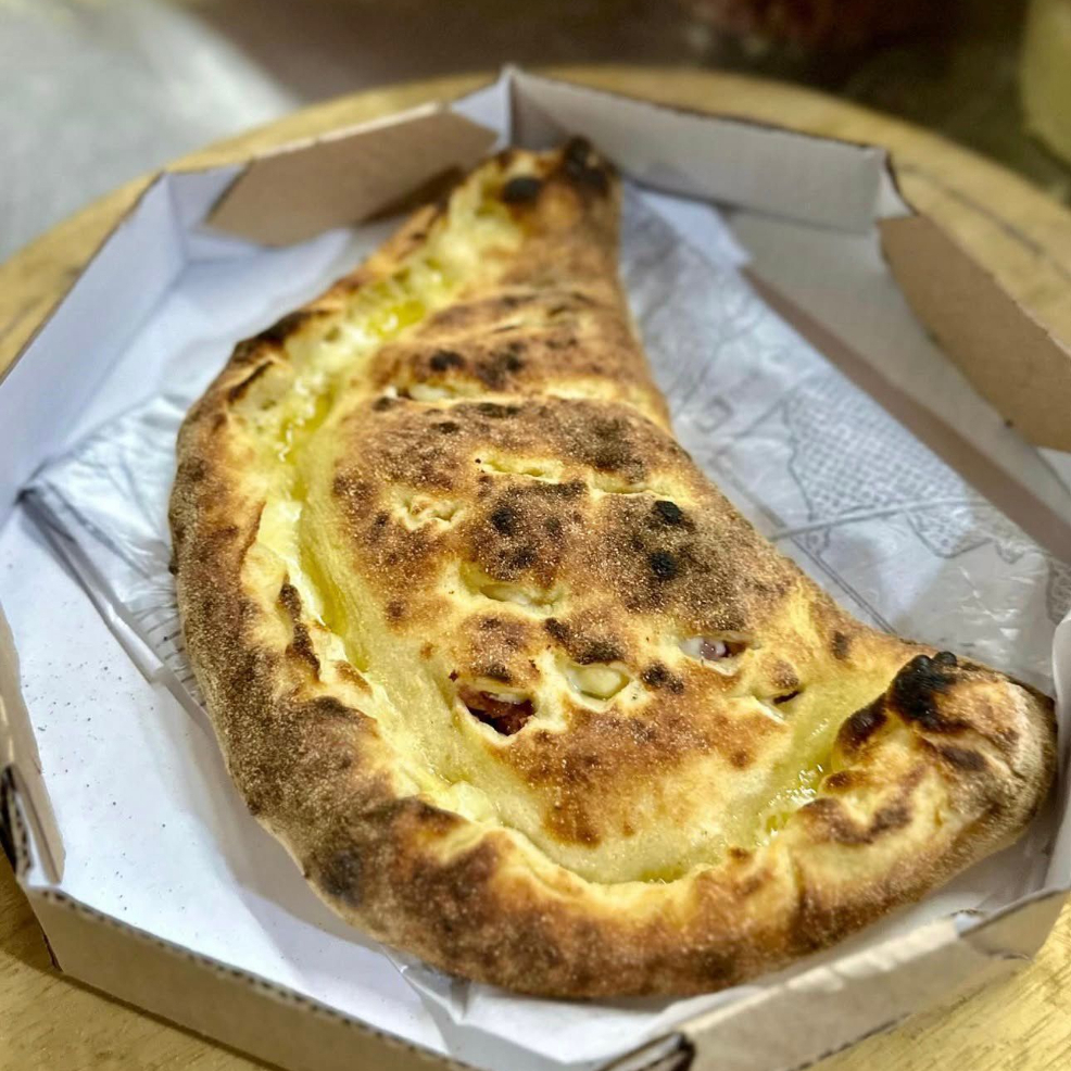 Calabresa Com Catupiry ou Mussarela