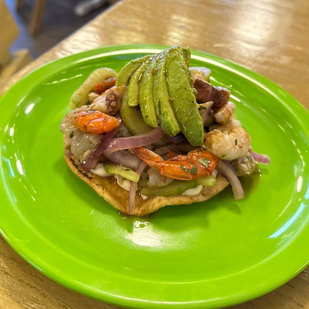 Tostada Camaronazo